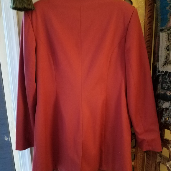 Long Rusty Red 3-button Jacket - Picture 4 of 5